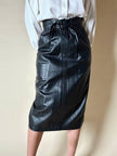 Gonna longuette vintage in pelle nera con cinturini regolabili in vita