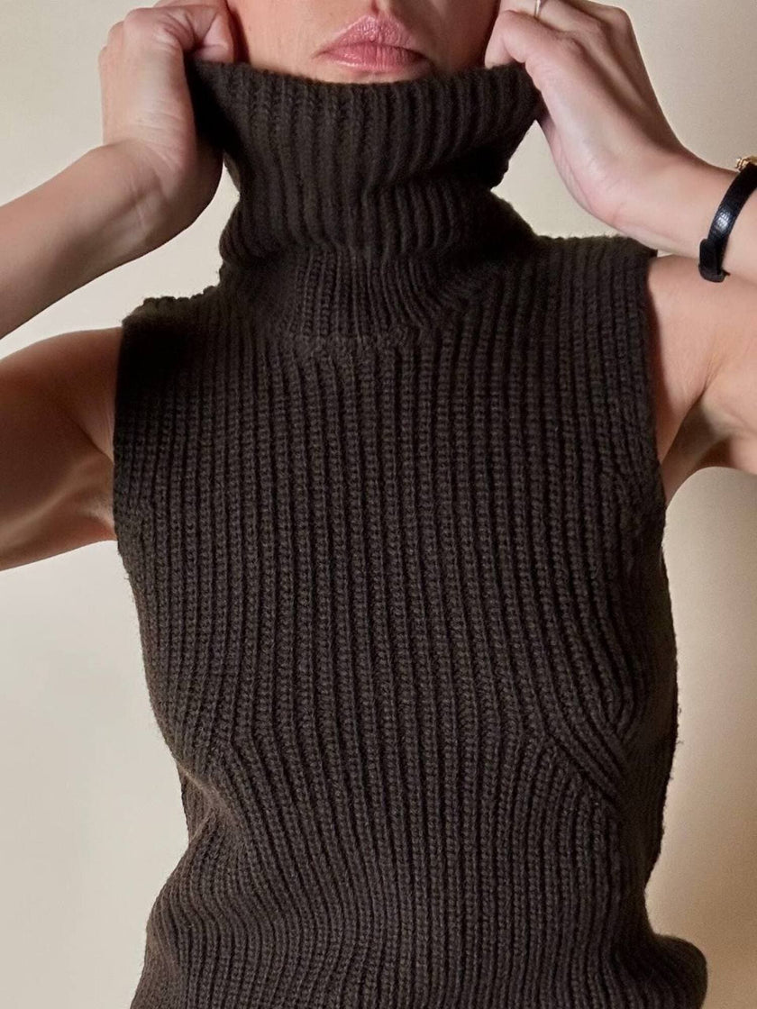 Gilet dolcevita Stefanel vintage in lana marrone a coste