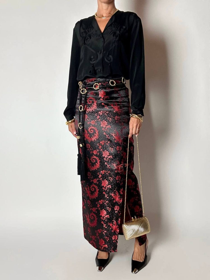 Camicia vintage in misto seta nero con passamanerie ricamate e nappe couture