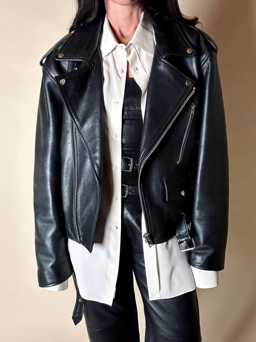 Giacca biker vintage in pregiata pelle nera con fodera trapuntata