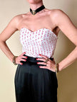 Bustier in tulle bianco plissé con piccoli cuori rossi