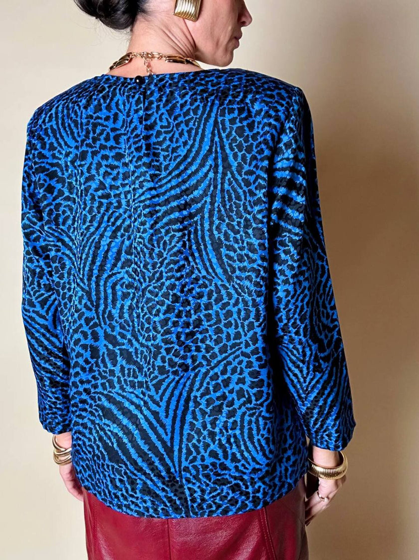 Blusa Yves Saint Laurent in seta jacquard blu elettrico con fantasia animalier nera