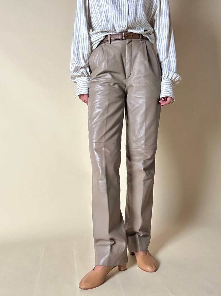 Pantalón de tiro alto de piel color crema “Grandinetti”