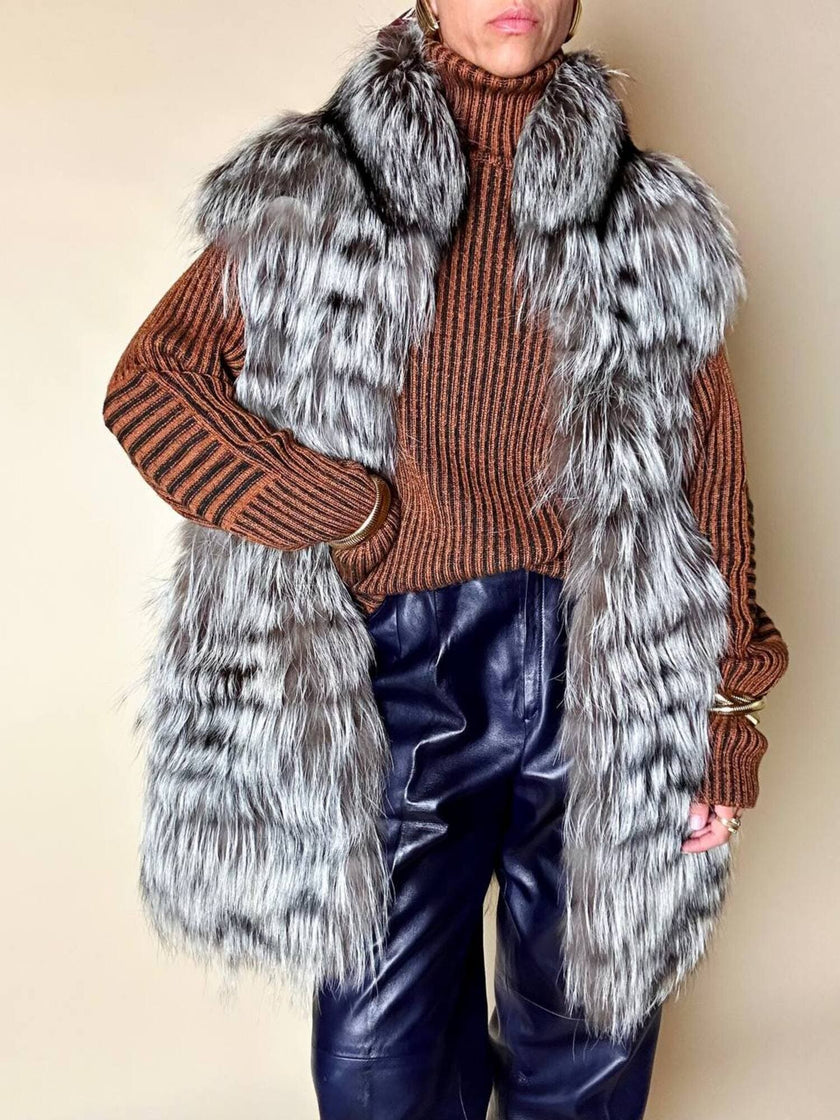 Dolcevita oversize con maxi collo in misto lana a coste larghe ruggine e nero