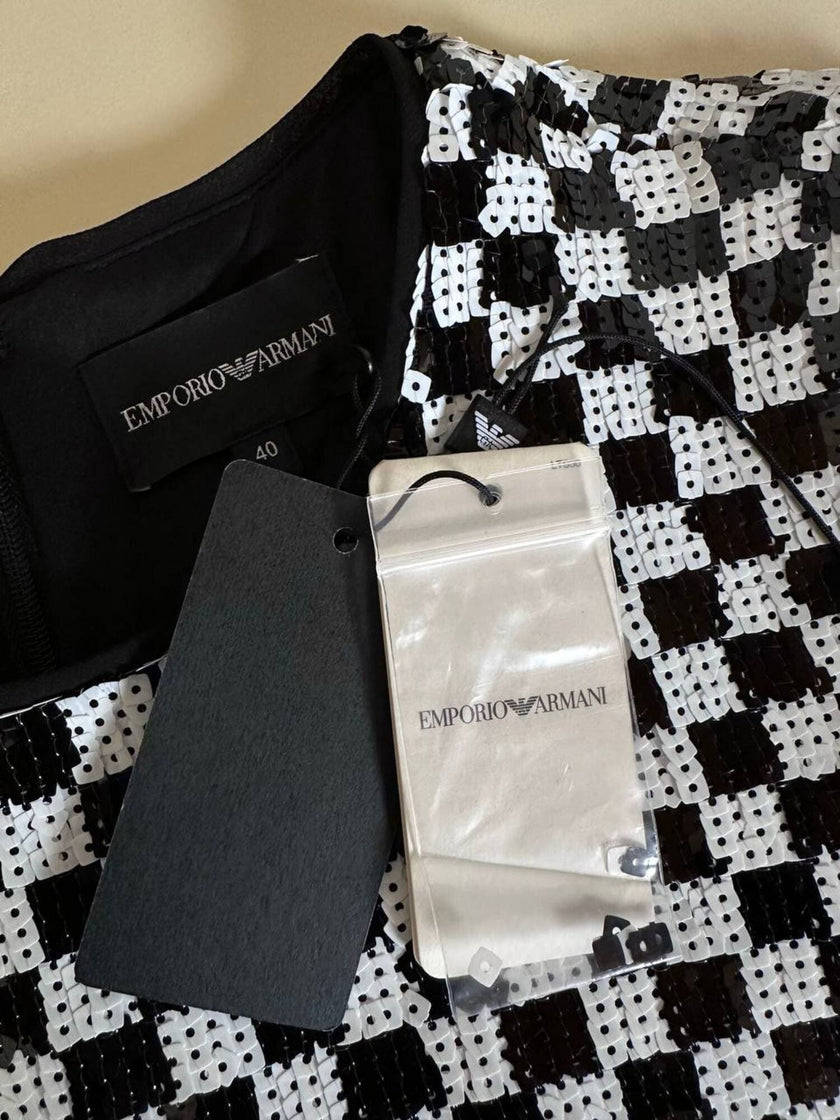 Abito Emporio Armani in paillettes bianche e nere fantasia a scacchi