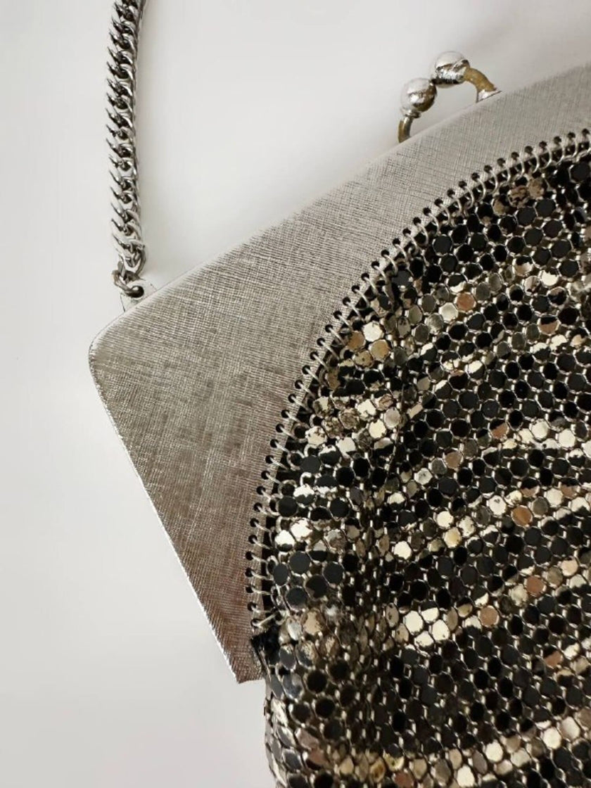 Borsa vintage Whiting & Davis in maglia metallica argento stampa zebra Made in U.S.A.