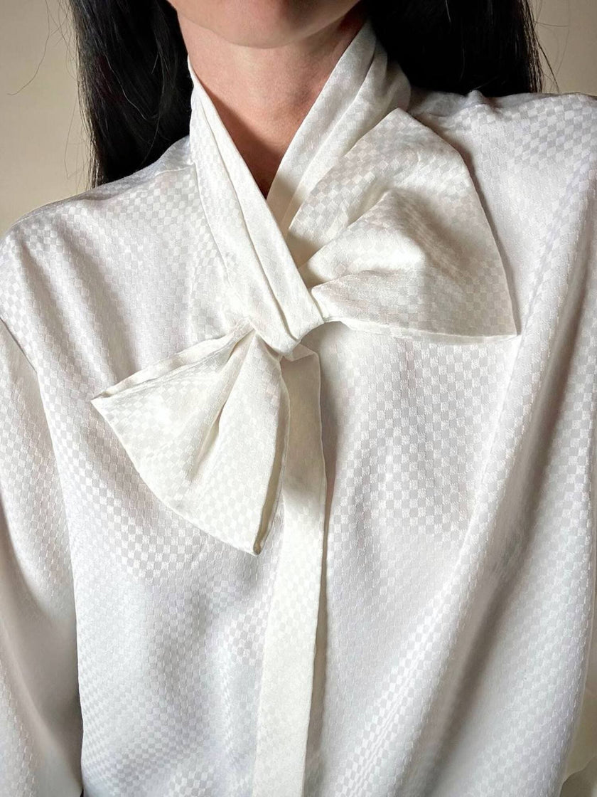 Camicia vintage con maxi fiocco in tessuto jacquard bianco Evan Picone