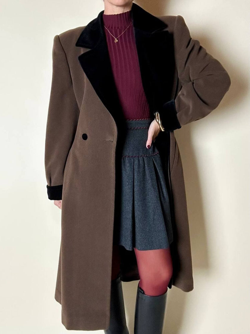 Minigonna Yves Saint Laurent in lana grigio antracite con piping a righe bordeaux e blu