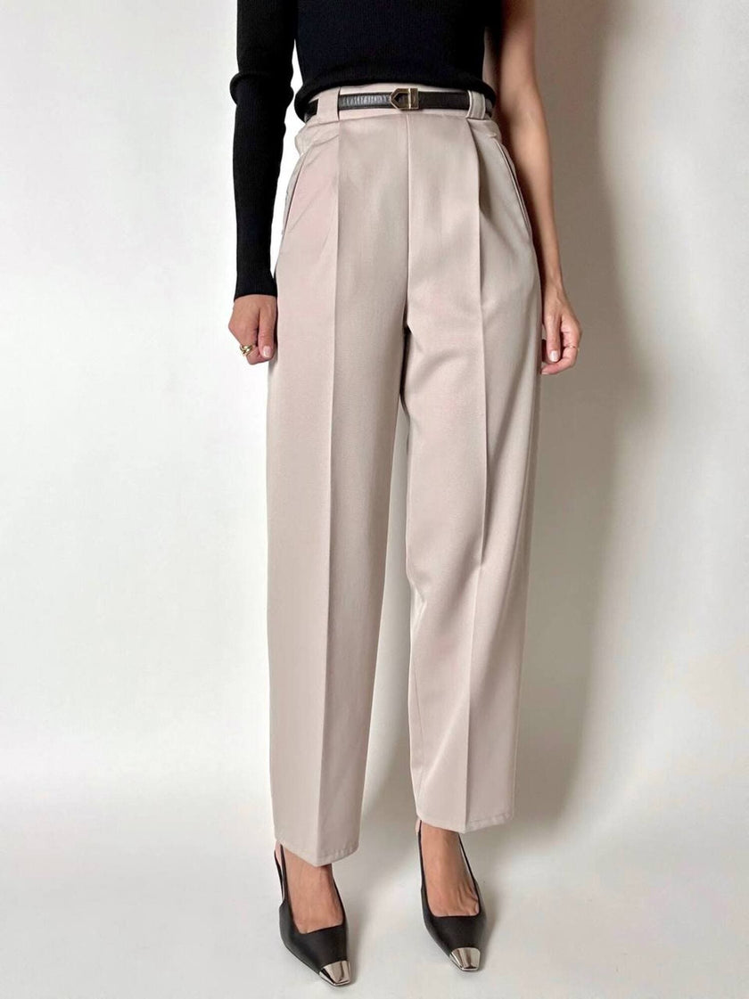 Pantalone vintage in fresco di lana greige con pince e abbottonatura su ambo i lati