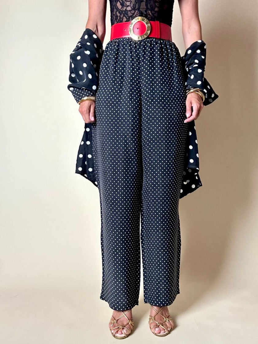 Completo oversize nero a pois bianchi in Cupro “Divina”