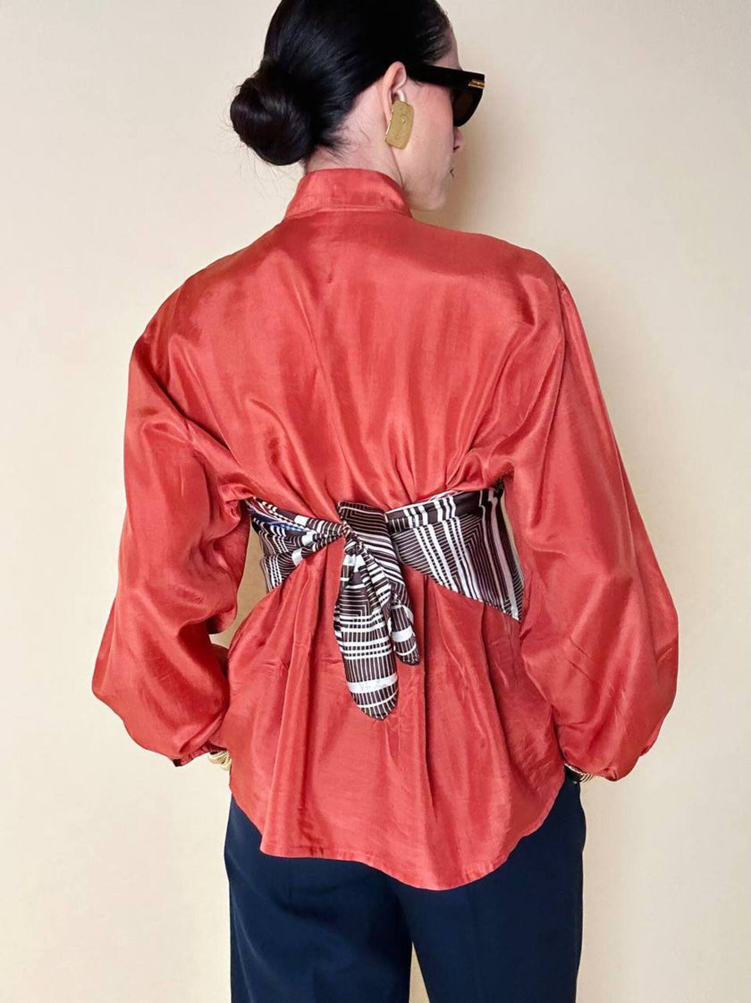 Foulard in seta Philippe De Villière con fantasia grafica multicolore