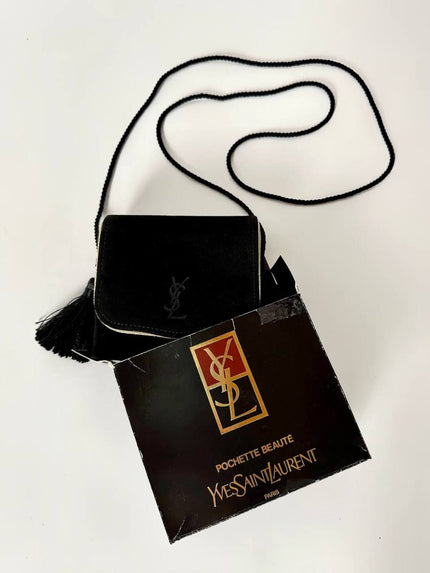 Pochette Beauté vintage Yves Saint Laurent in camoscio nero con nappine e specchio