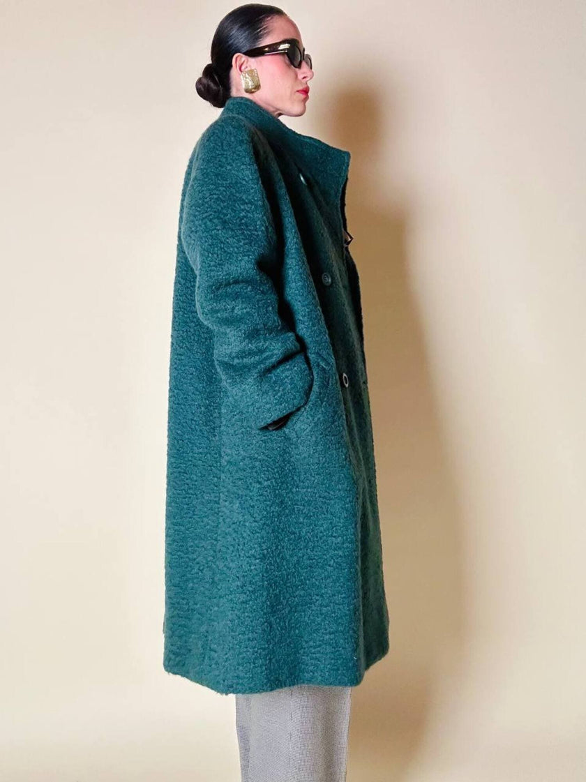 Cappotto doppiopetto in lana bouclé verde bosco con fodera firmata