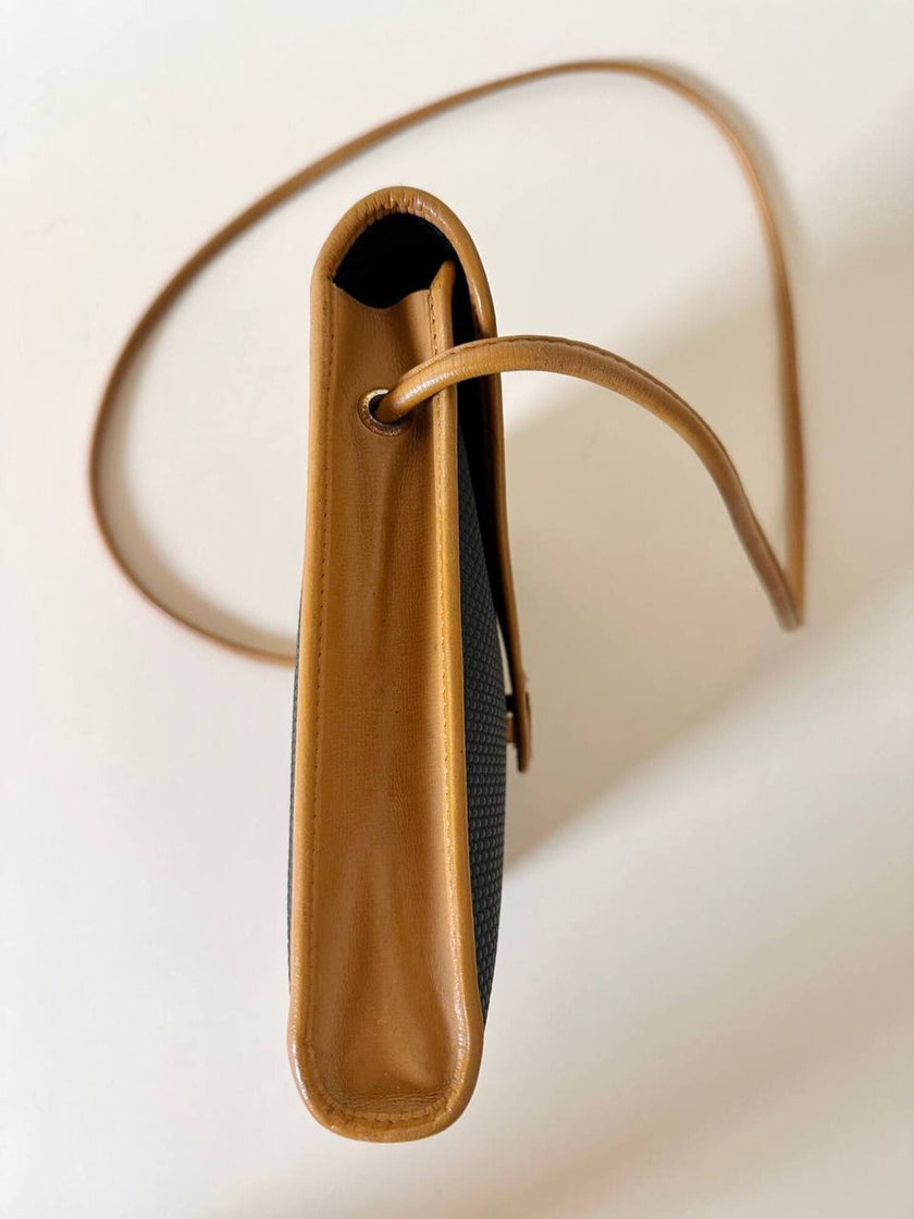 Borsa bandoulière Yves Saint Laurent in tessuto tramato nero con dettagli in pelle cuoio
