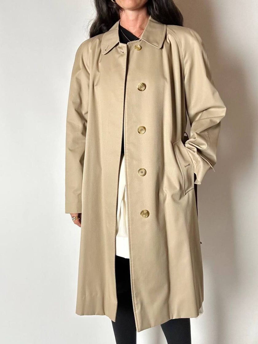 Vintage Burberry’s Trenchcoat aus beigem Gabardine mit passendem Gürtel und Check-Futter