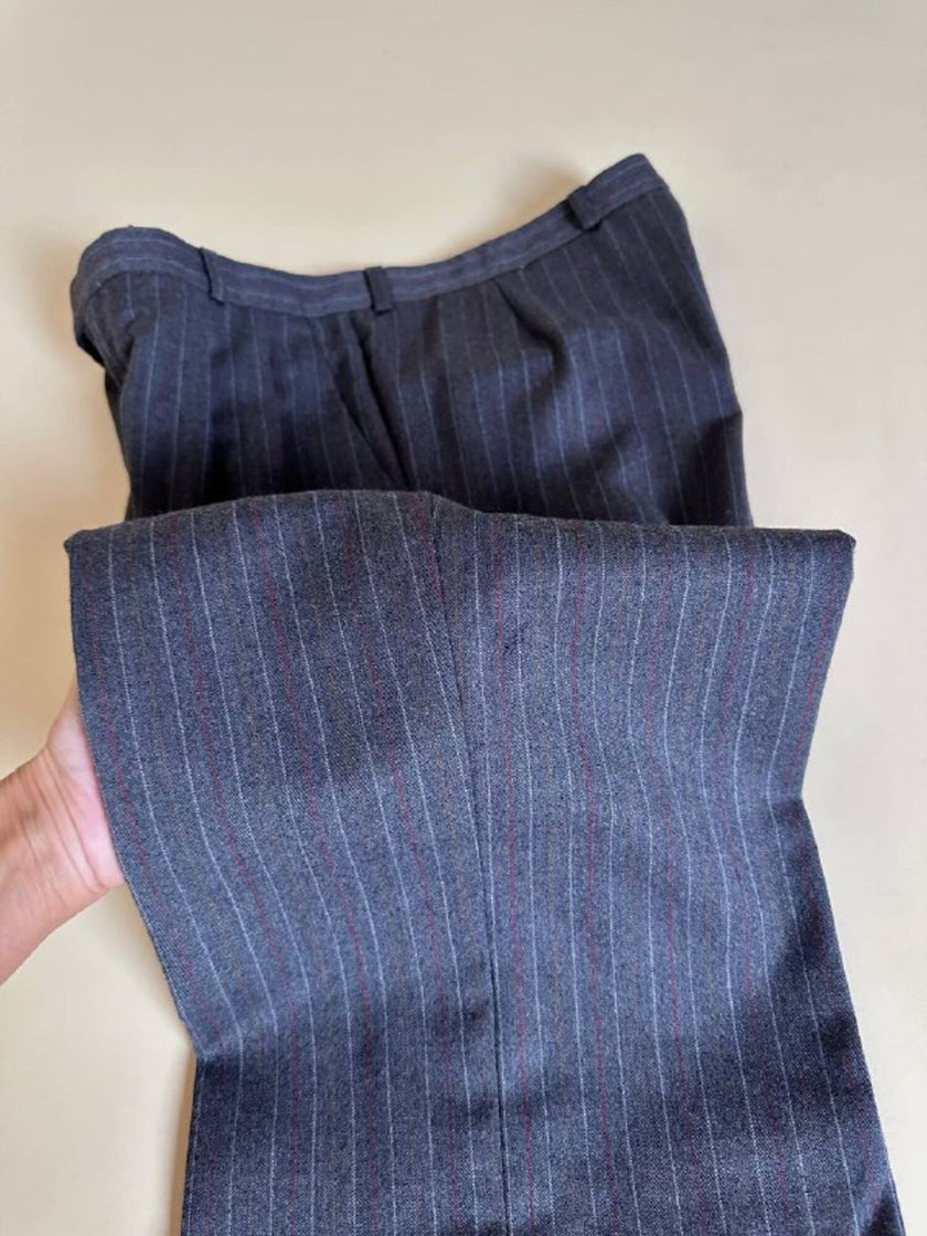 Tailleur gessato in lana grigio antracite “Yves Saint Laurent”