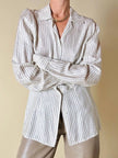 Camisa de sastre en seda Jacquard blanca con rayas grises