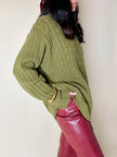 Maglione girocollo lavorato a trecce e a coste larghe verde oliva