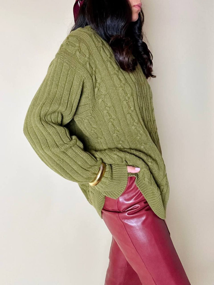 Maglione girocollo lavorato a trecce e a coste larghe verde oliva