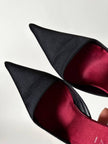 Sandali vintage Vicini in raso di seta nero con cavigliera gioiello