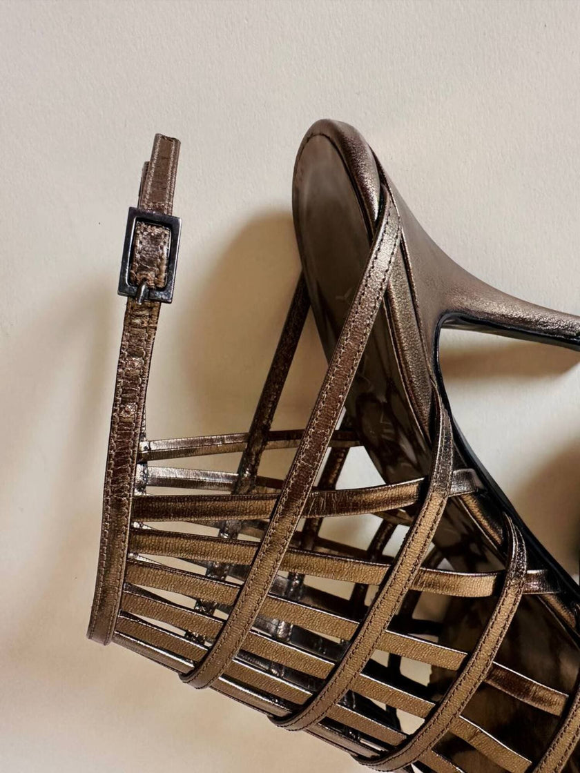Sandali a gabbia in laminato bronzo “Yves Saint Laurent”