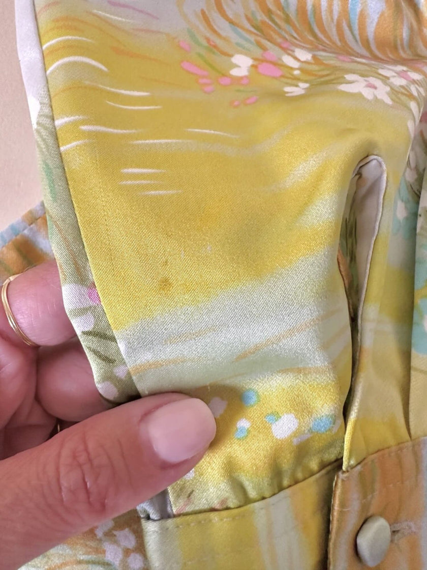 Camicia con fantasia bucolica in tonalità pastello 
