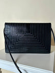 Borsa vintage Fendi in pelle verniciata nera con cuciture concentriche
