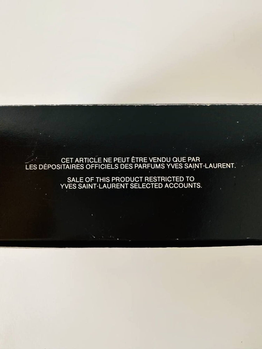 Pochette Beauté vintage Yves Saint Laurent in camoscio nero con nappine e specchio