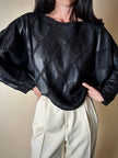Blusa vintage in pelle nera patchwork con lavorazione crochet e maniche a pipistrello