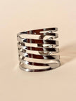 Manchette in metallo scavato argento “Thierry Mugler”