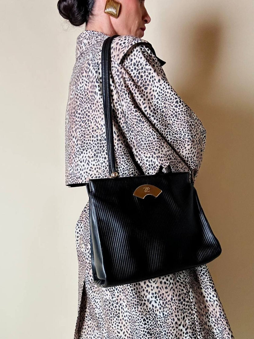Borsa in pelle nera con lavorazione canneté “Karl Lagerfeld”