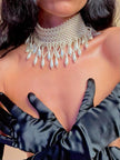 Maxi choker di perle bianche