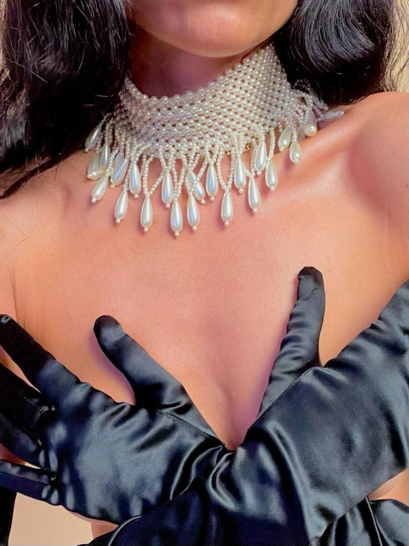 Maxi choker di perle bianche