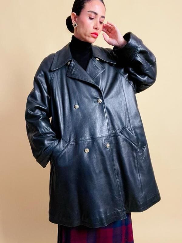 Giacca oversize in pelle nera