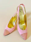 Slingback in pelle rosa con punta traforata “Valentino Garavani” by René Caovilla