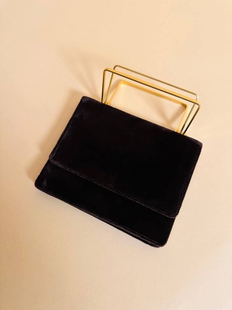 Mini bag in velluto cacao con manico design dotato