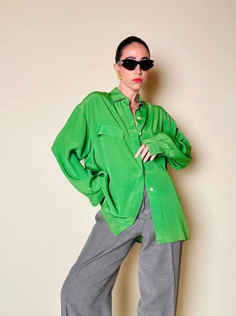 Camicia in pura seta verde pisello “Sovrana”