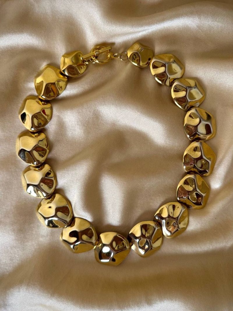 Collier dorato a pepite