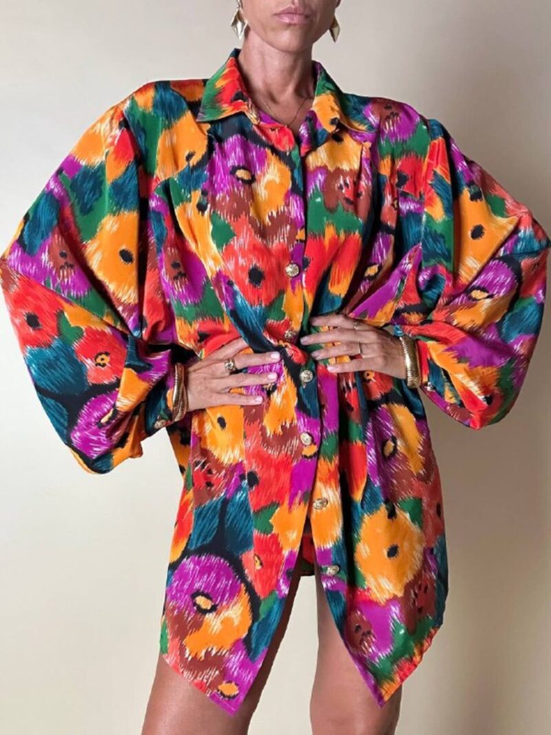 Camicia oversize fantasia floreale multicolor con bottoni dorati