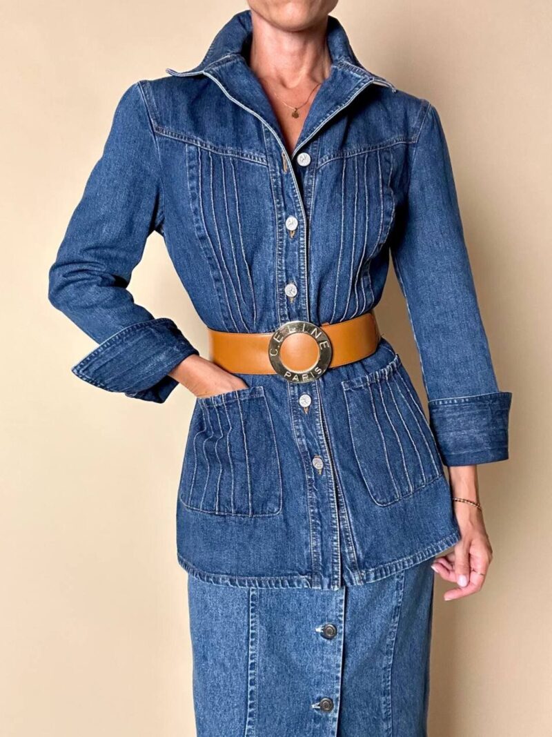 Giacca Christian Lacroix in denim modello sciancrato con lavorazione a nervature