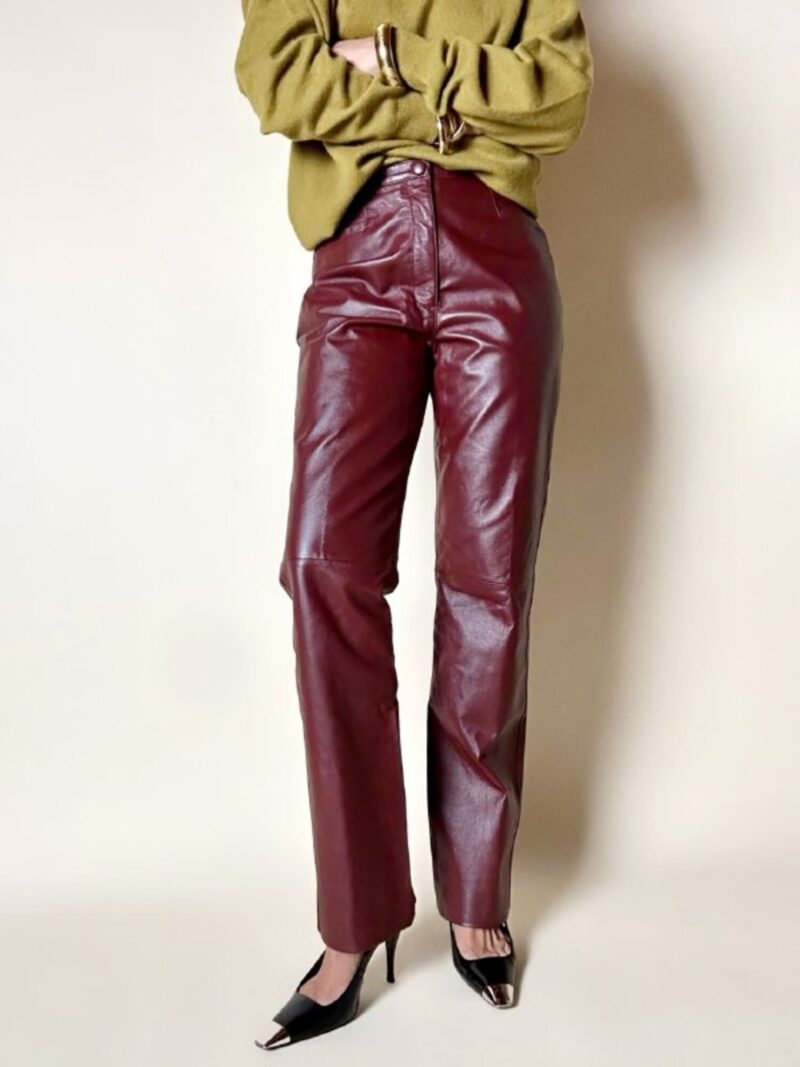 Pantalone a gamba dritta in pelle bordeaux In Extenso