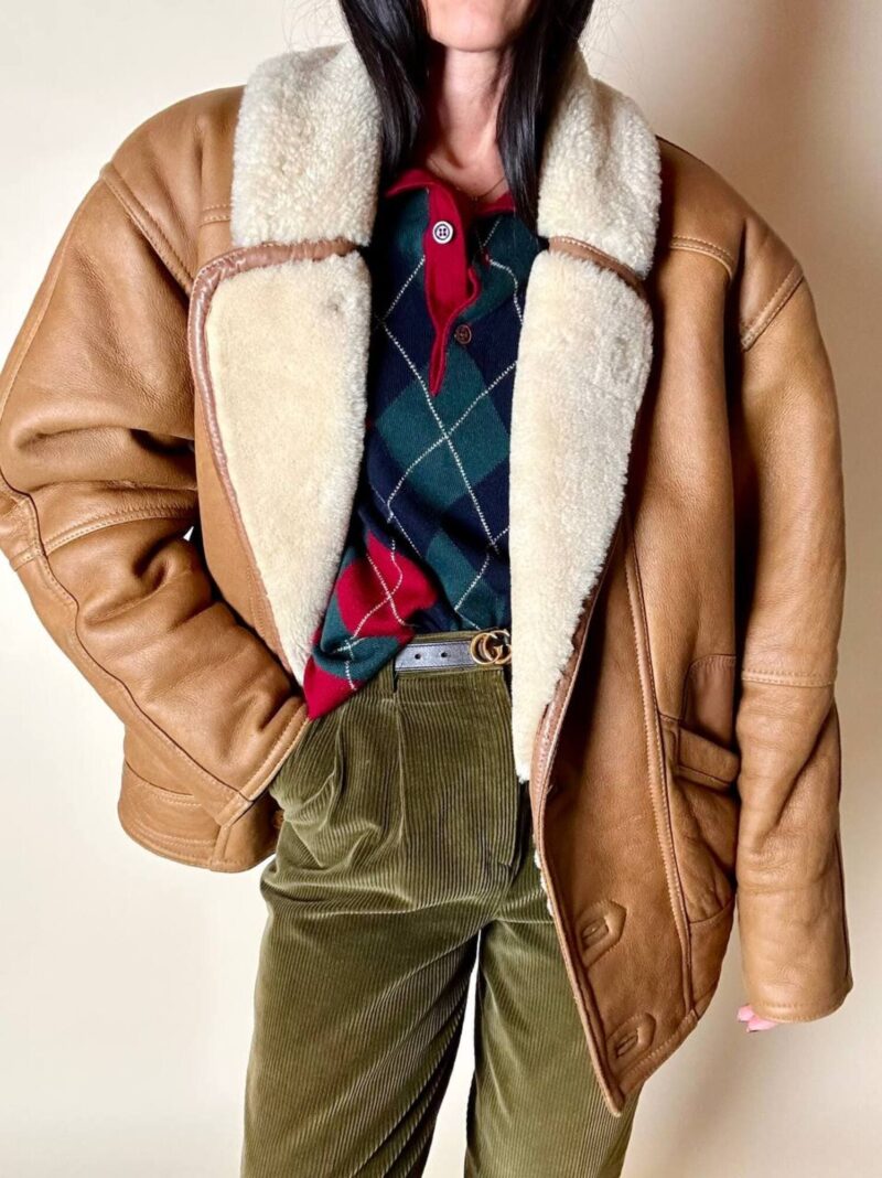 Schearling in pelle liscia color biscotto con vello naturale Marcus Creazioni