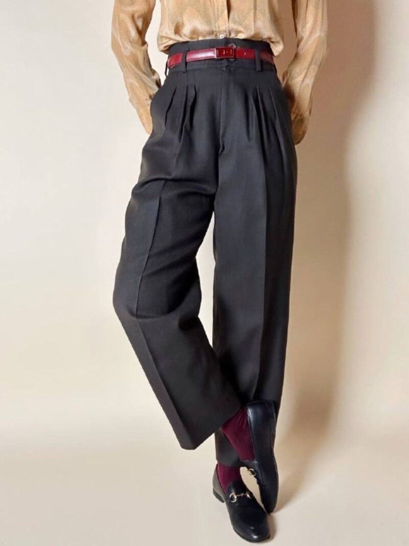 Pantalone Yves Saint Laurent a vita alta con pince alla francese in lana verde cacciatore