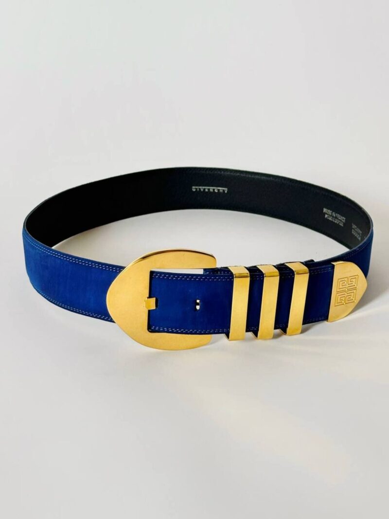 Cintura vintage Givenchy in nabuk blu cobalto con fibbia sagomata e passanti oro