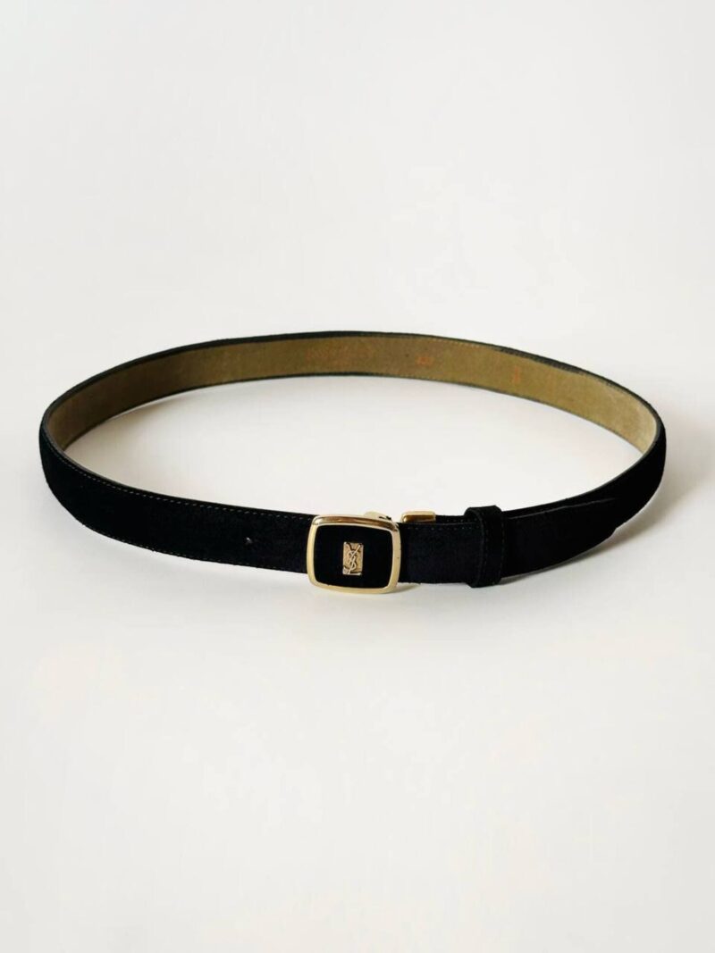 Cintura vintage Yves Saint Laurent in camoscio nero con fibbia logata